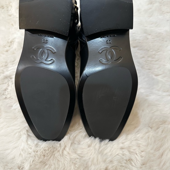 BNIB Chanel Black Chain Ankle Boots, Size 6 - Picture 6 of 6